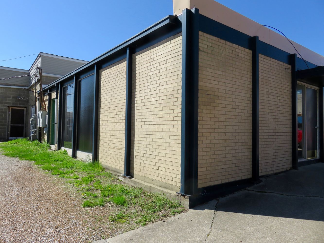 104 E Chestnut St, Gillespie, IL 62033